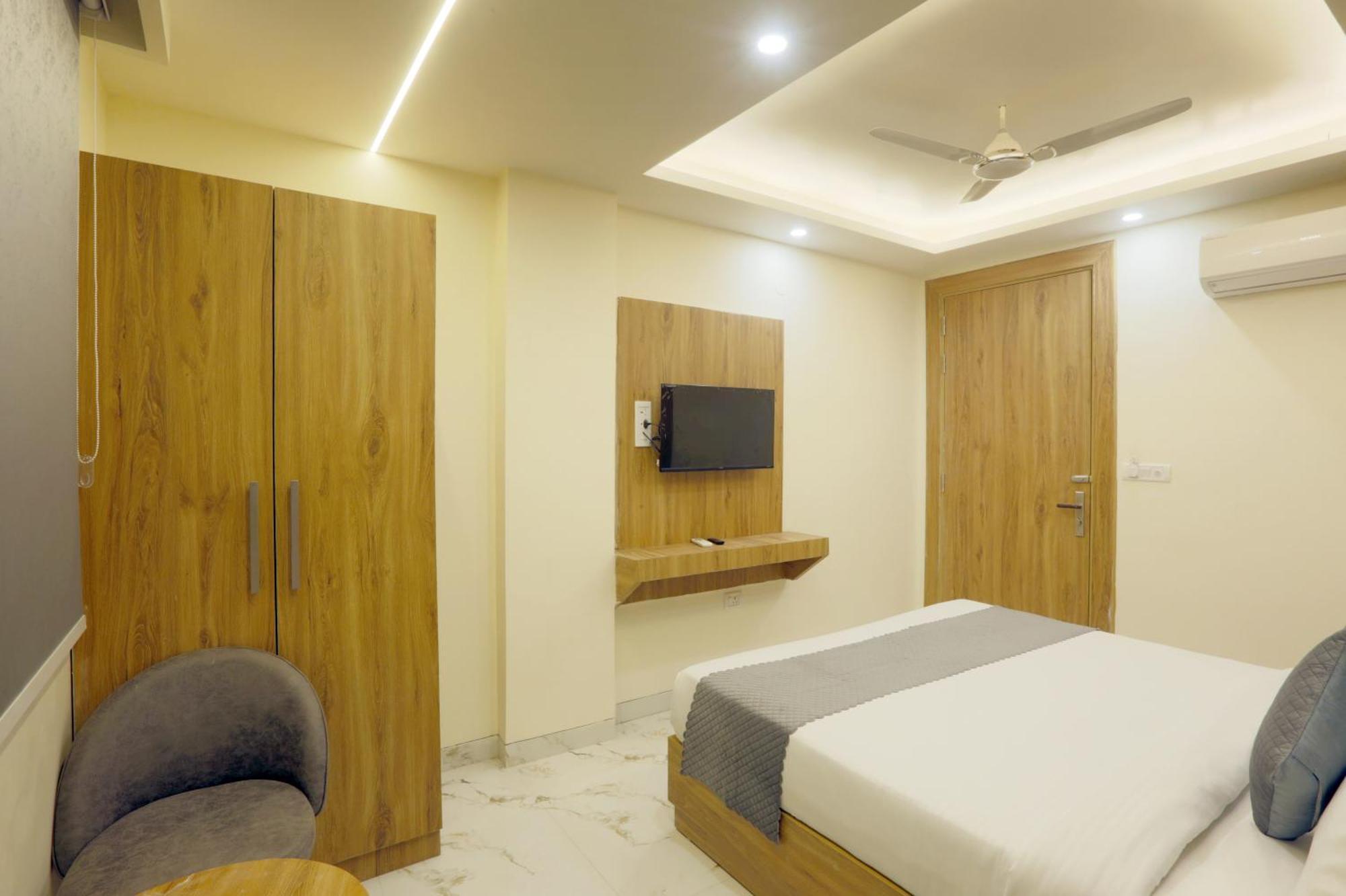 Hotel Luxe Manor Near Delhi Airport New Delhi Buitenkant foto
