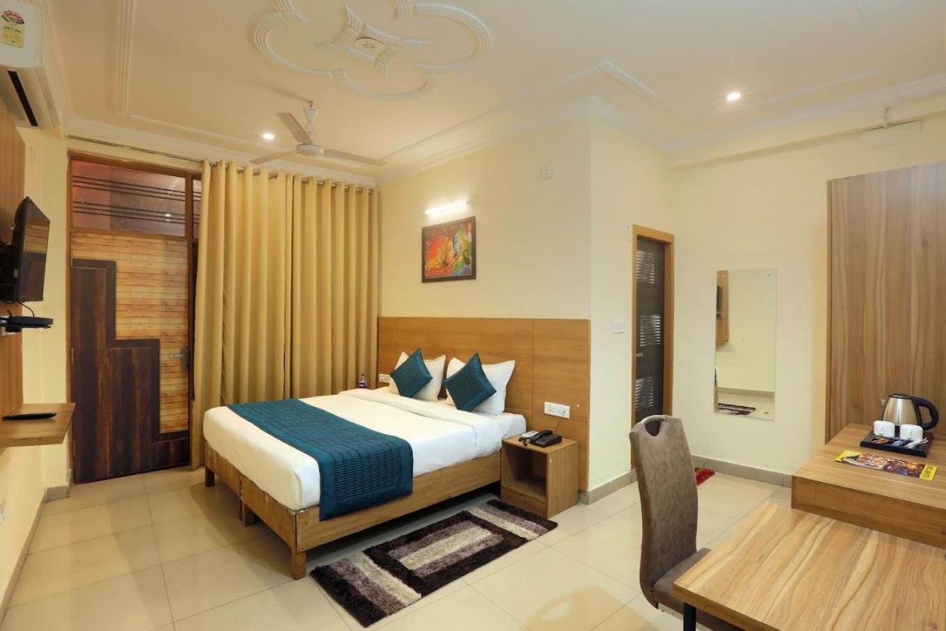 Hotel Luxe Manor Near Delhi Airport New Delhi Buitenkant foto