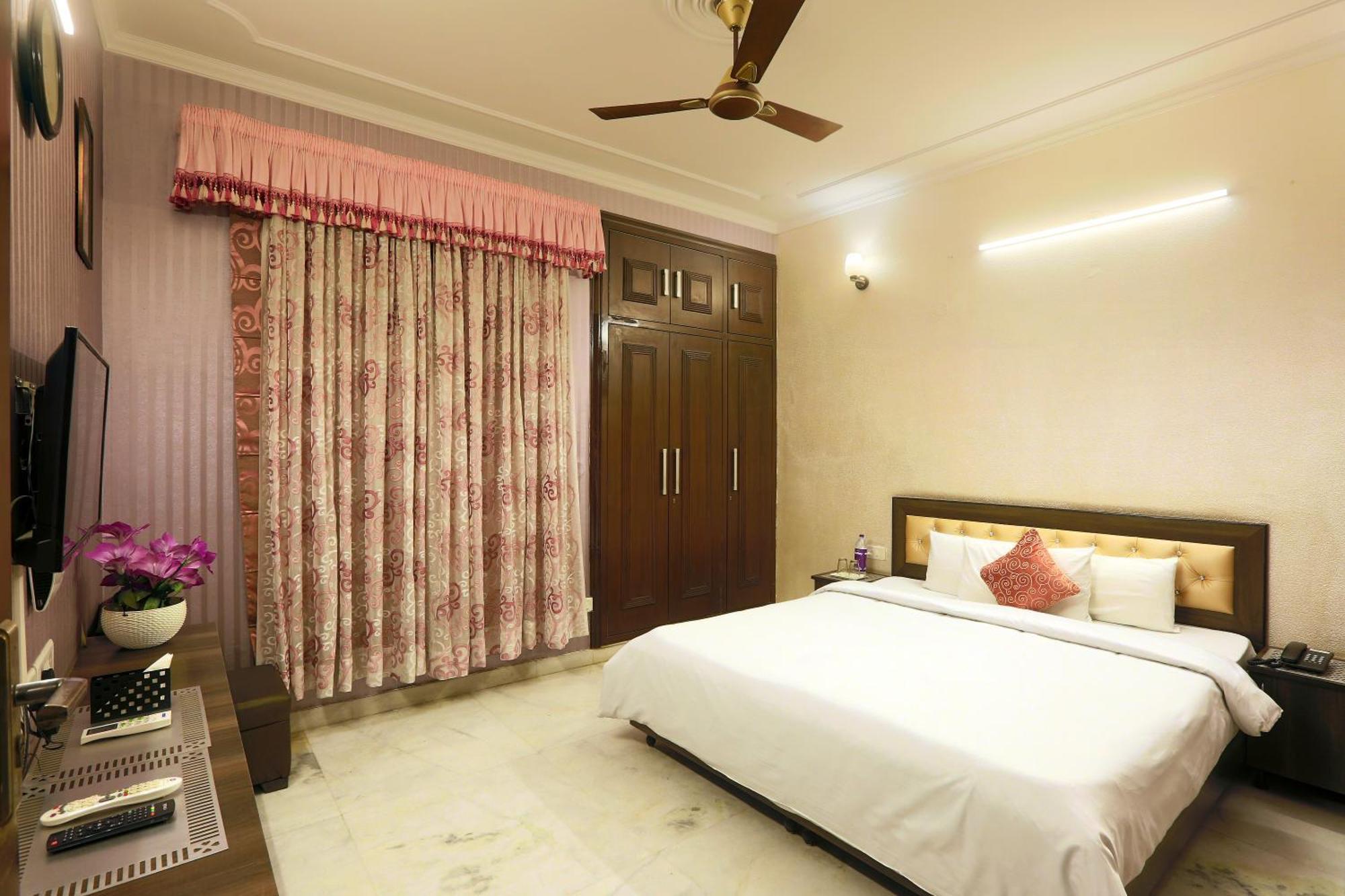 Hotel Luxe Manor Near Delhi Airport New Delhi Buitenkant foto